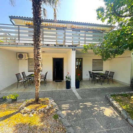 Apartmani Irena Jadranovo Esterno foto