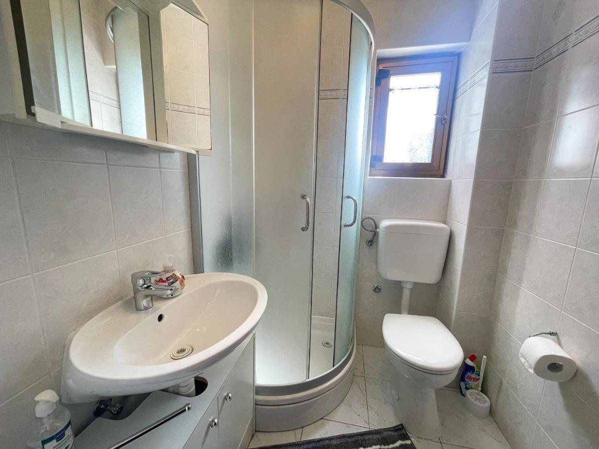 Apartmani Irena Jadranovo Esterno foto