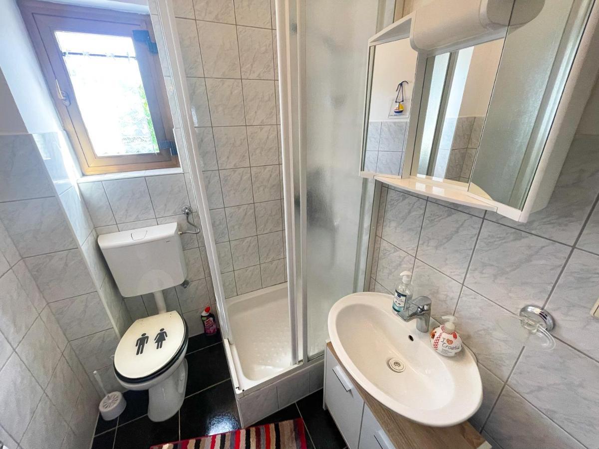 Apartmani Irena Jadranovo Esterno foto